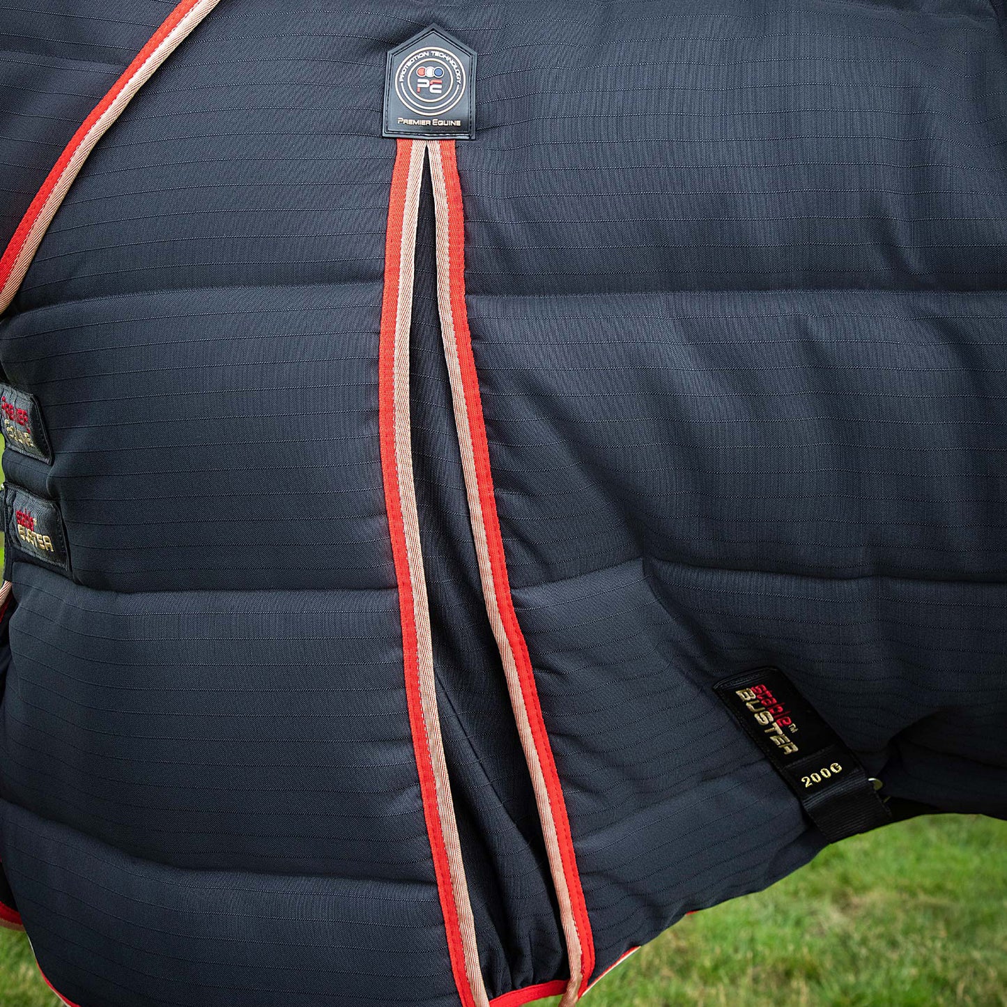 Couverture d’Écurie Buster 200g avec Couvre-Cou Amovible Polyester Ripstop 1000D | Premier Equine