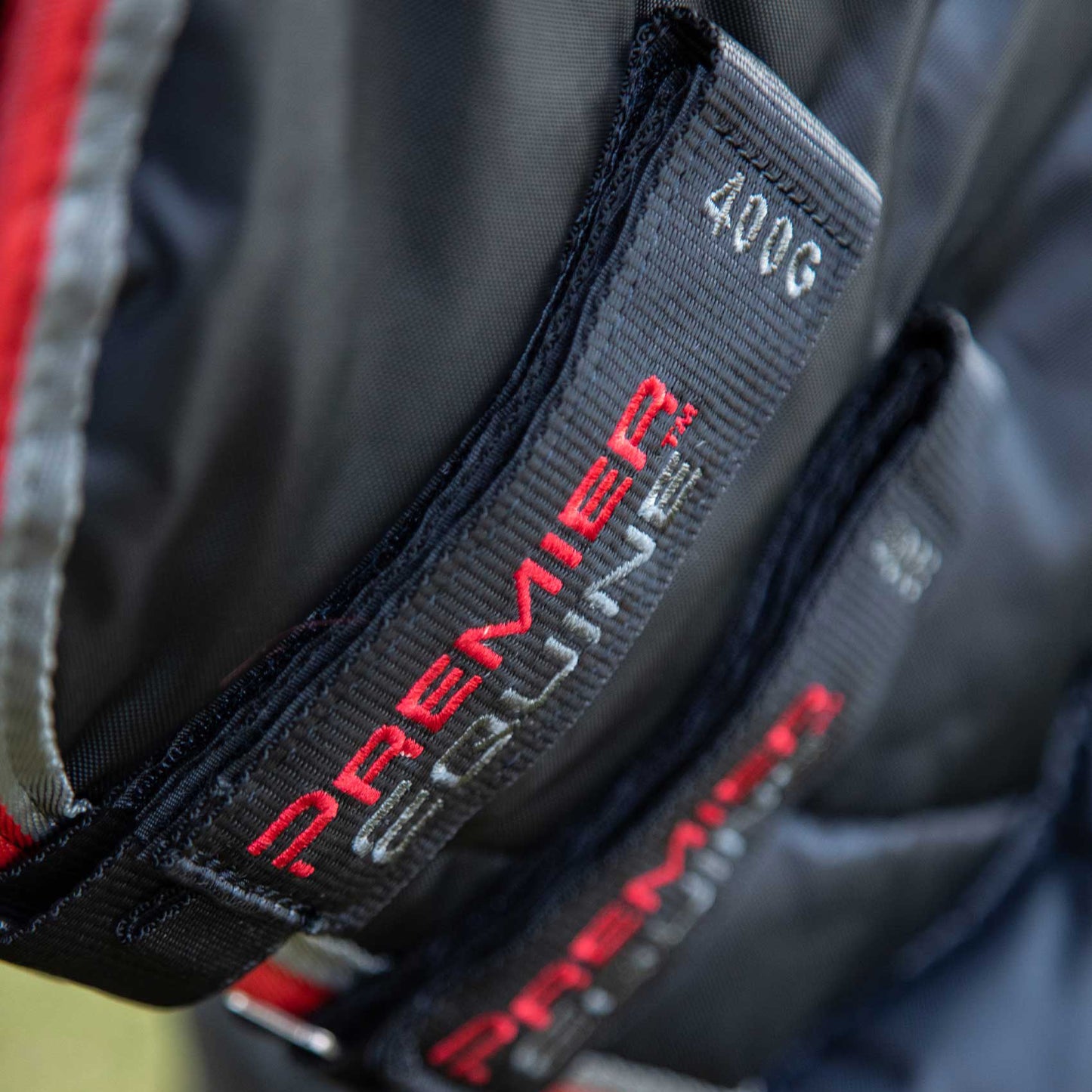 Couverture d’Écurie Combo 400g avec Couvre-Cou | Premier Equine Polyester 420D