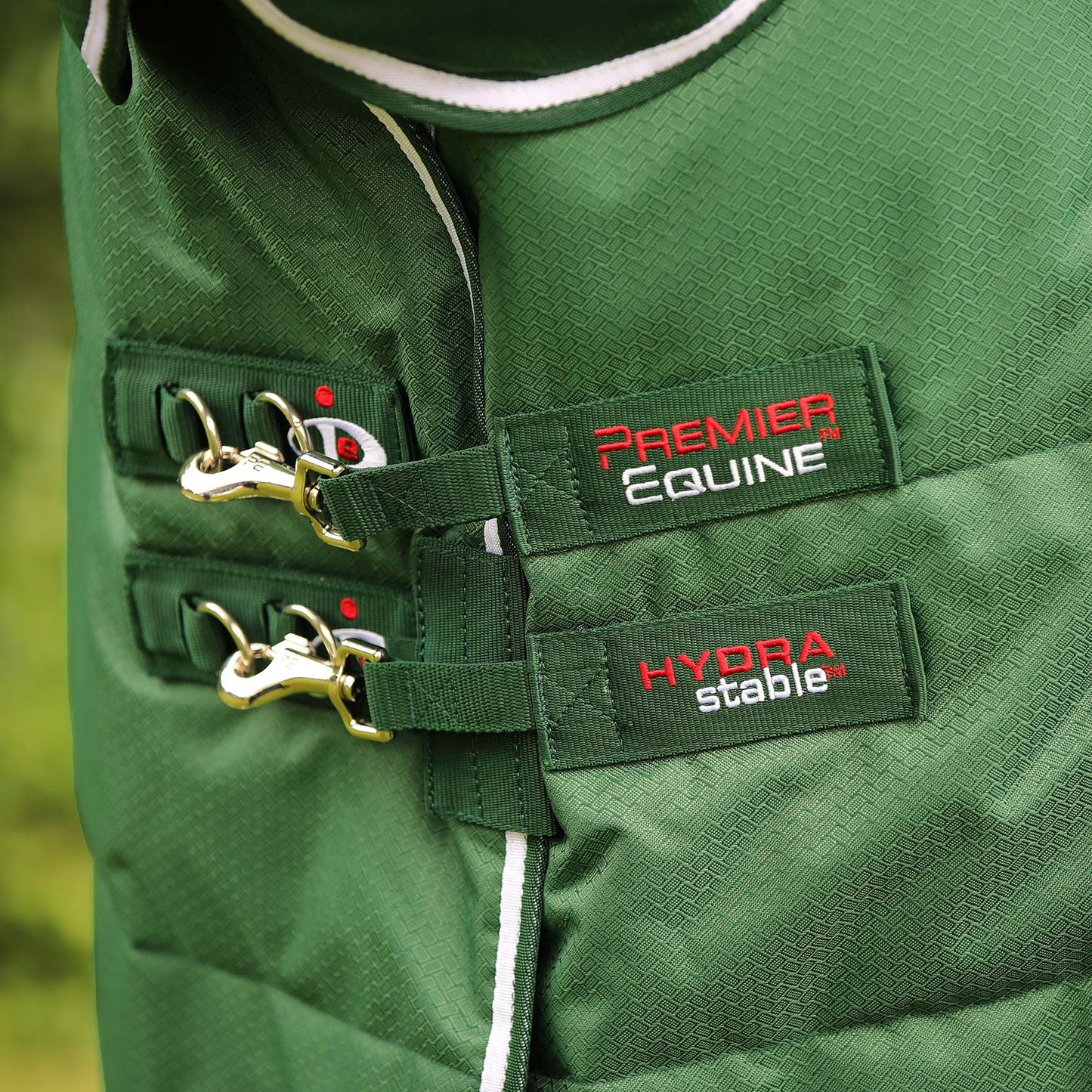 Couverture d’Écurie Hydra 200g avec Couvre Cou Amovible | Polyester 600D avec Revêtement Téflon Résistant