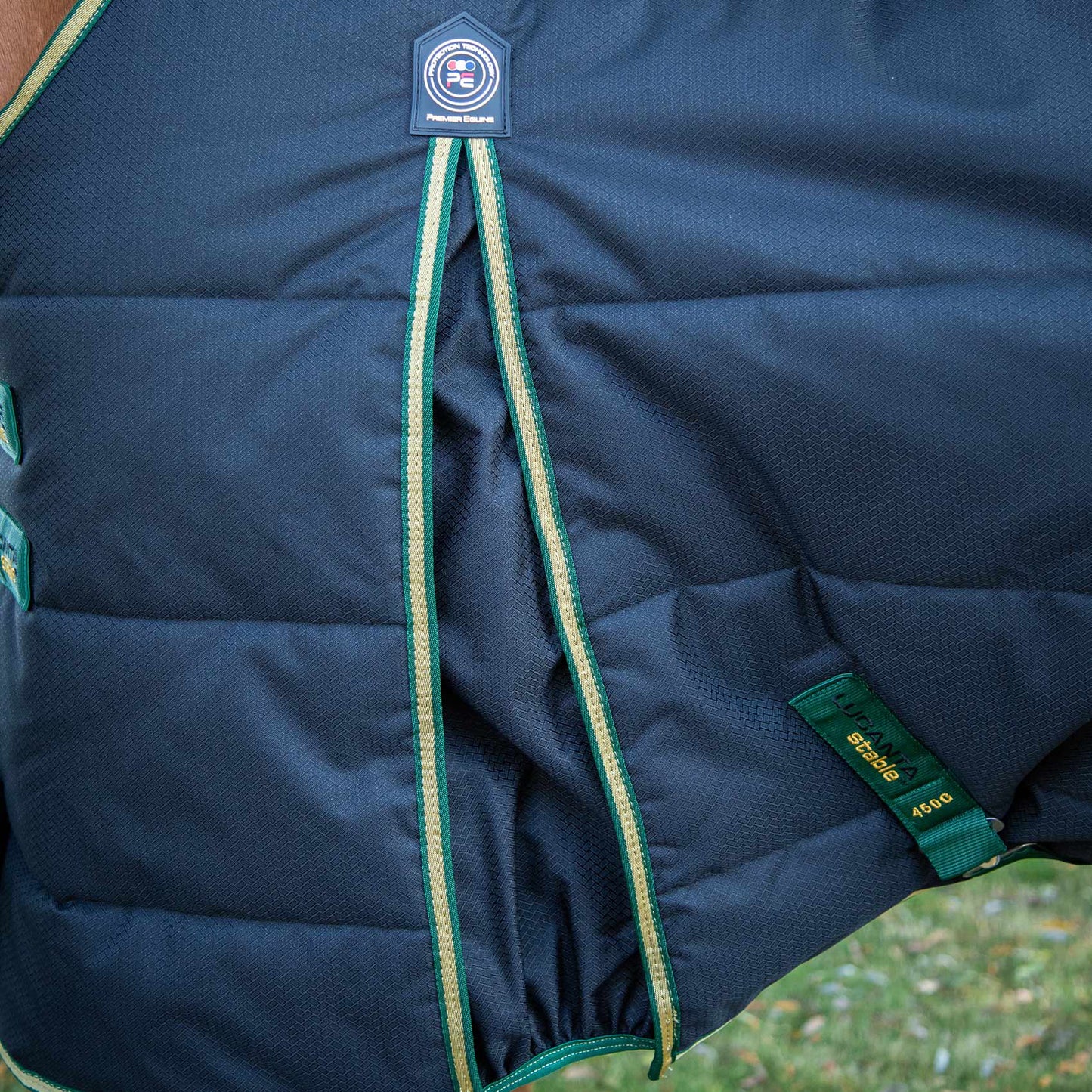 Couverture d’Écurie Lucanta 450g Demi Stable | Polyester 600D Respirant & Coussin de Garrot Néoprène