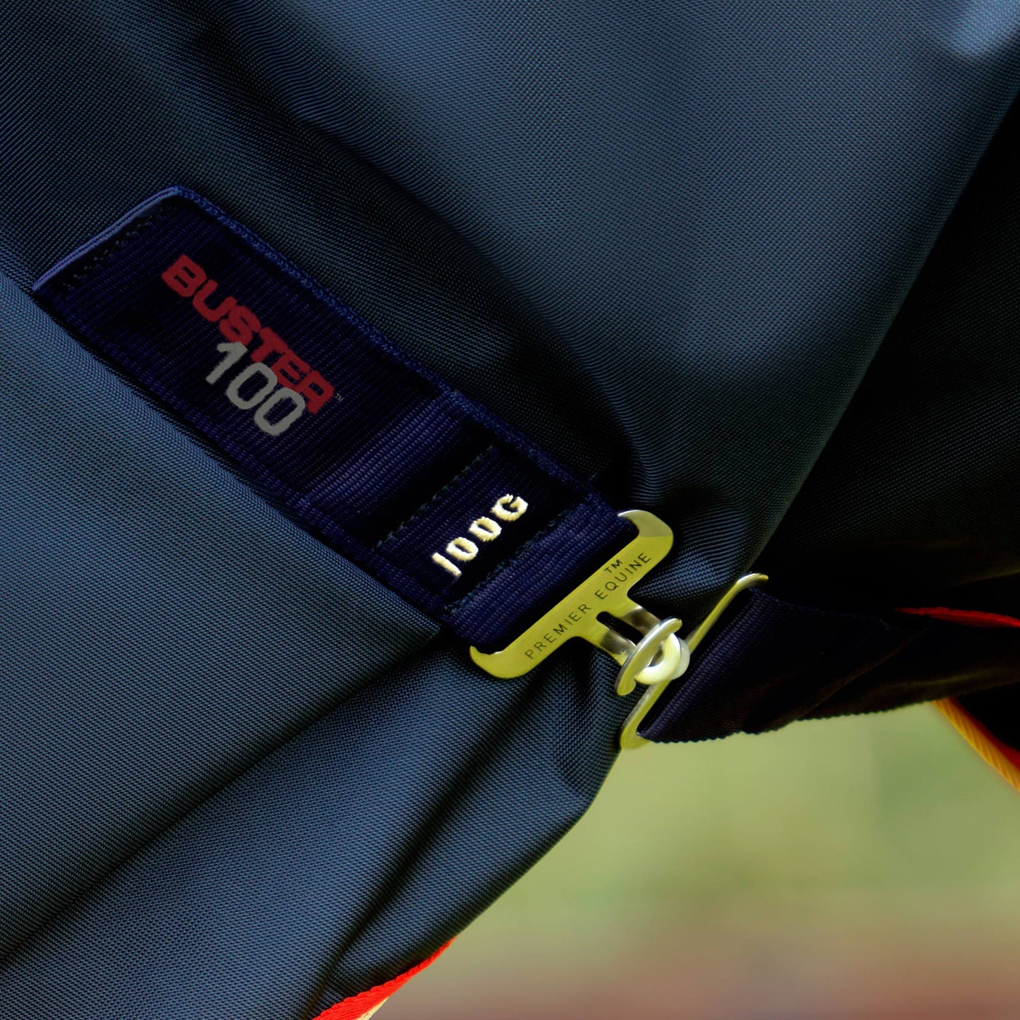 Couverture Buster 100g Imperméable Nylon Balistique 840D avec Couvre-Cou | Premier Equine