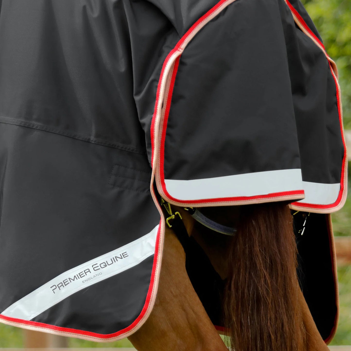 Couverture Buster 100g Imperméable Nylon Balistique 840D avec Couvre-Cou | Premier Equine