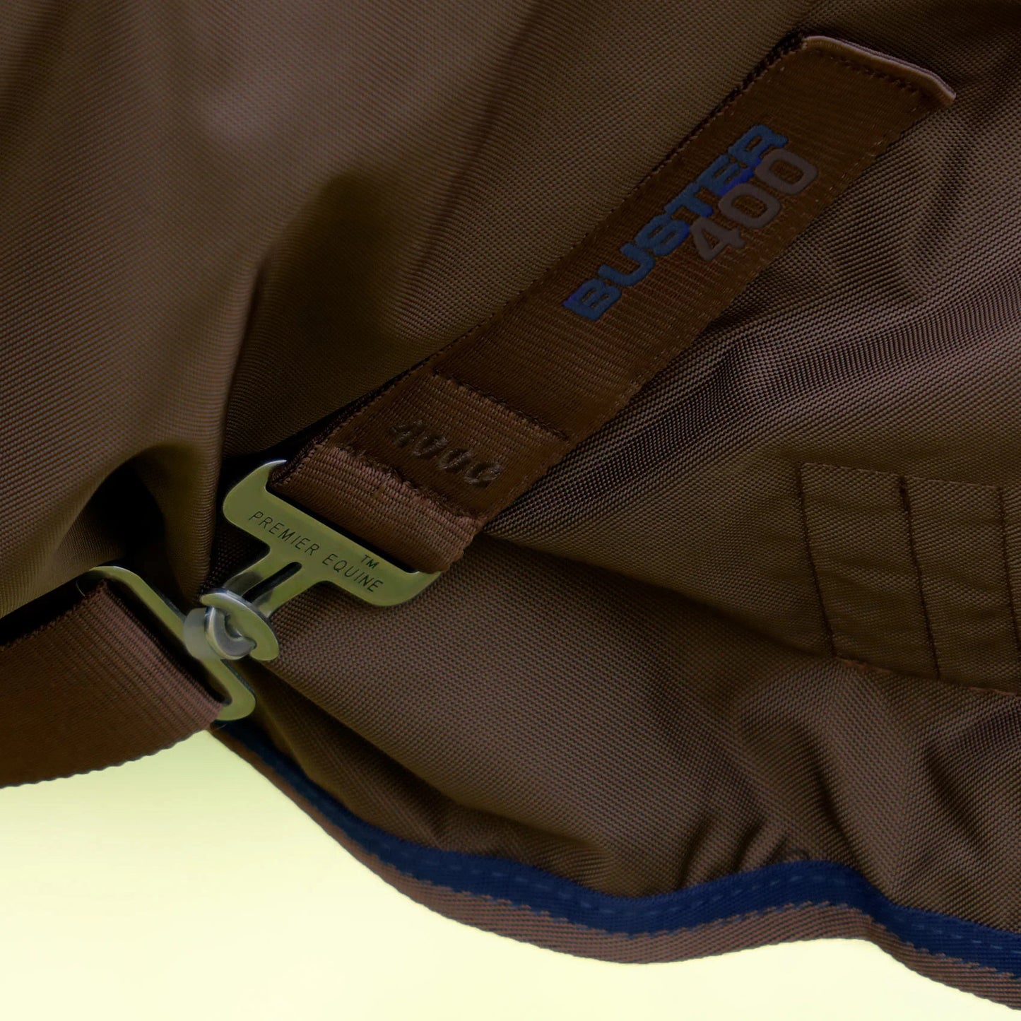 Couverture Buster 400g Imperméable Nylon 840D avec Couvre-Cou | Premier Equine