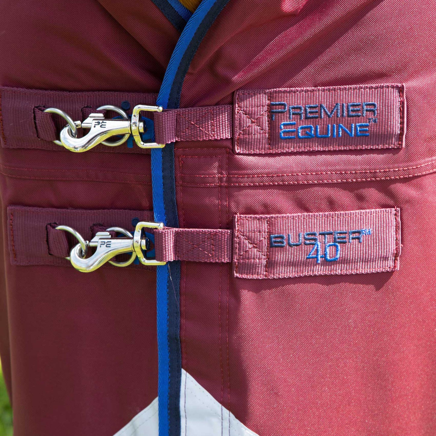 Couverture Buster 40g Imperméable Nylon Balistique 840D avec Couvre-Cou | Premier Equine