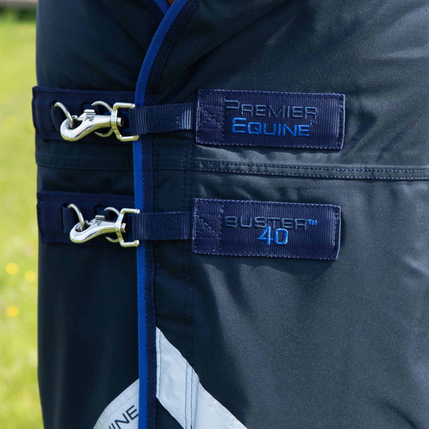 Couverture Buster 40g Imperméable Nylon Balistique 840D avec Couvre-Cou | Premier Equine