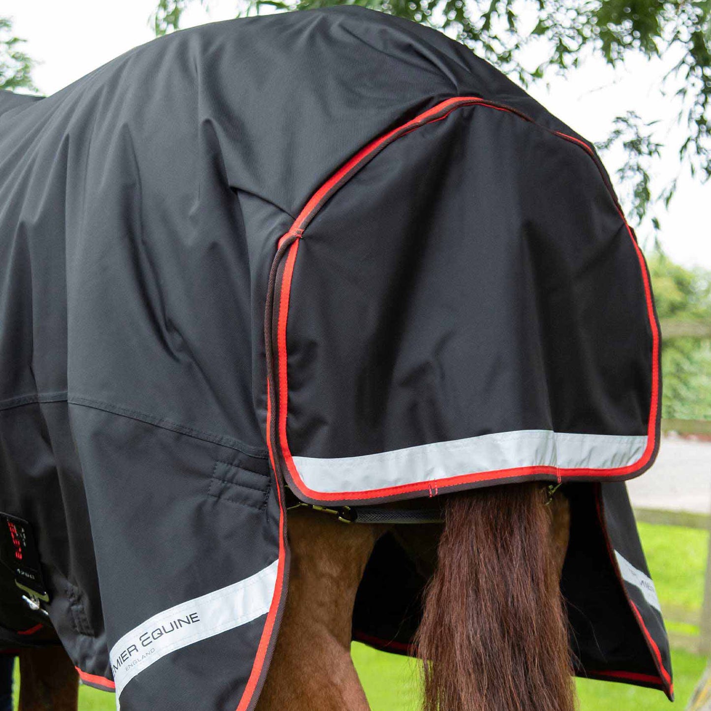 Couverture Buster 420g Imperméable Nylon Balistique 840D avec Couvre-Cou | Premier Equine