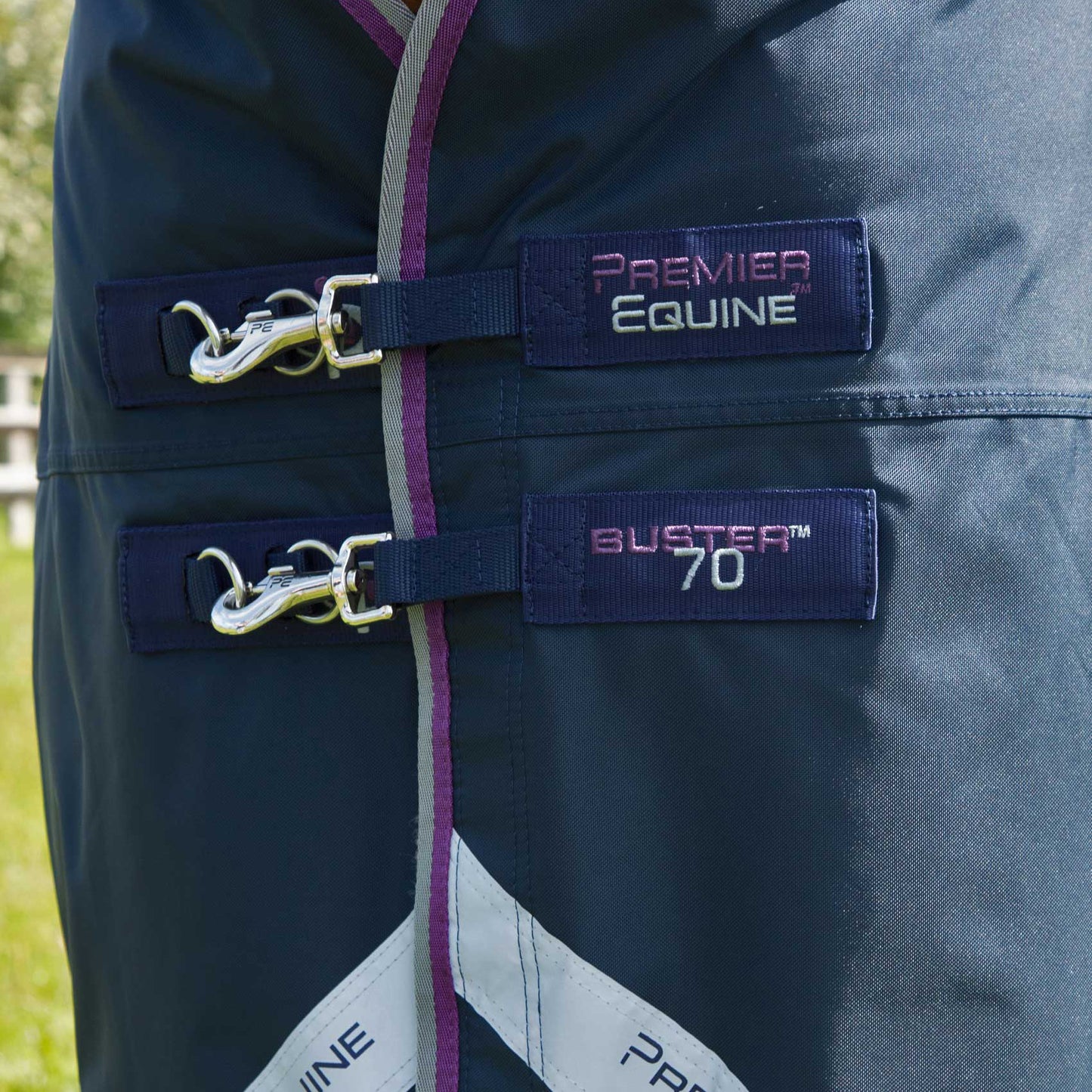 Couverture Buster 70g Nylon Balistique 840D Imperméable Sans Couvre-Cou | Premier Equine