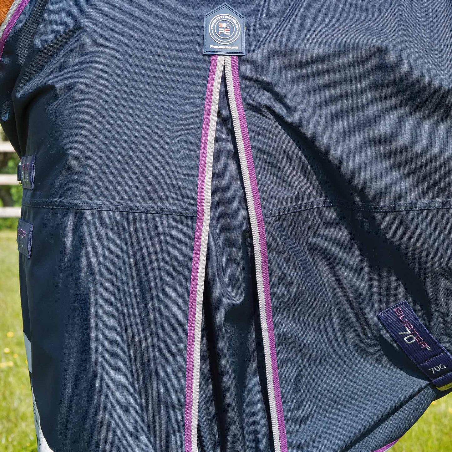 Couverture Buster 70g Nylon Balistique 840D Imperméable Sans Couvre-Cou | Premier Equine