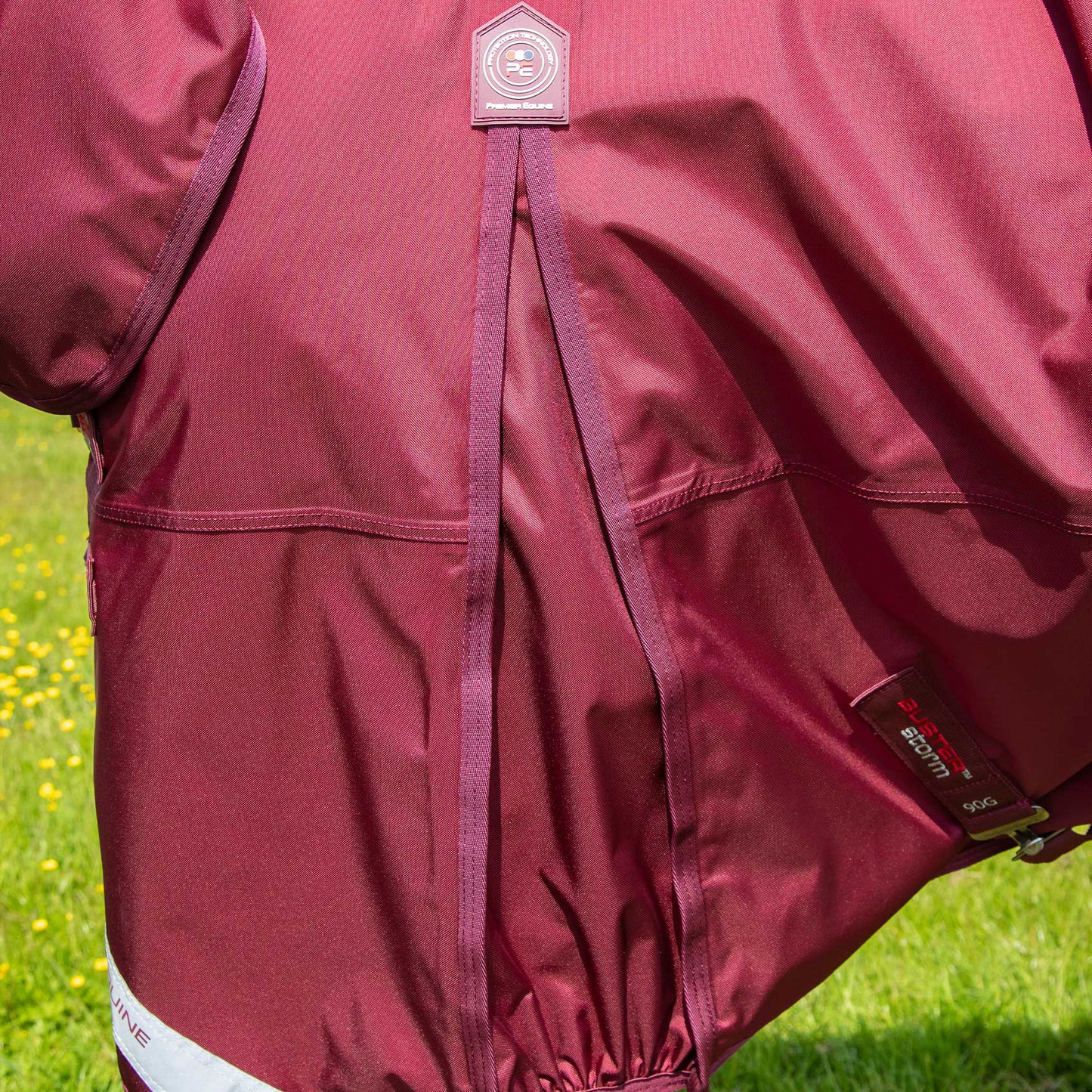 Couverture Buster Storm Classic 90g Imperméable Nylon Balistique 840D avec Couvre-Cou | Premier Equine