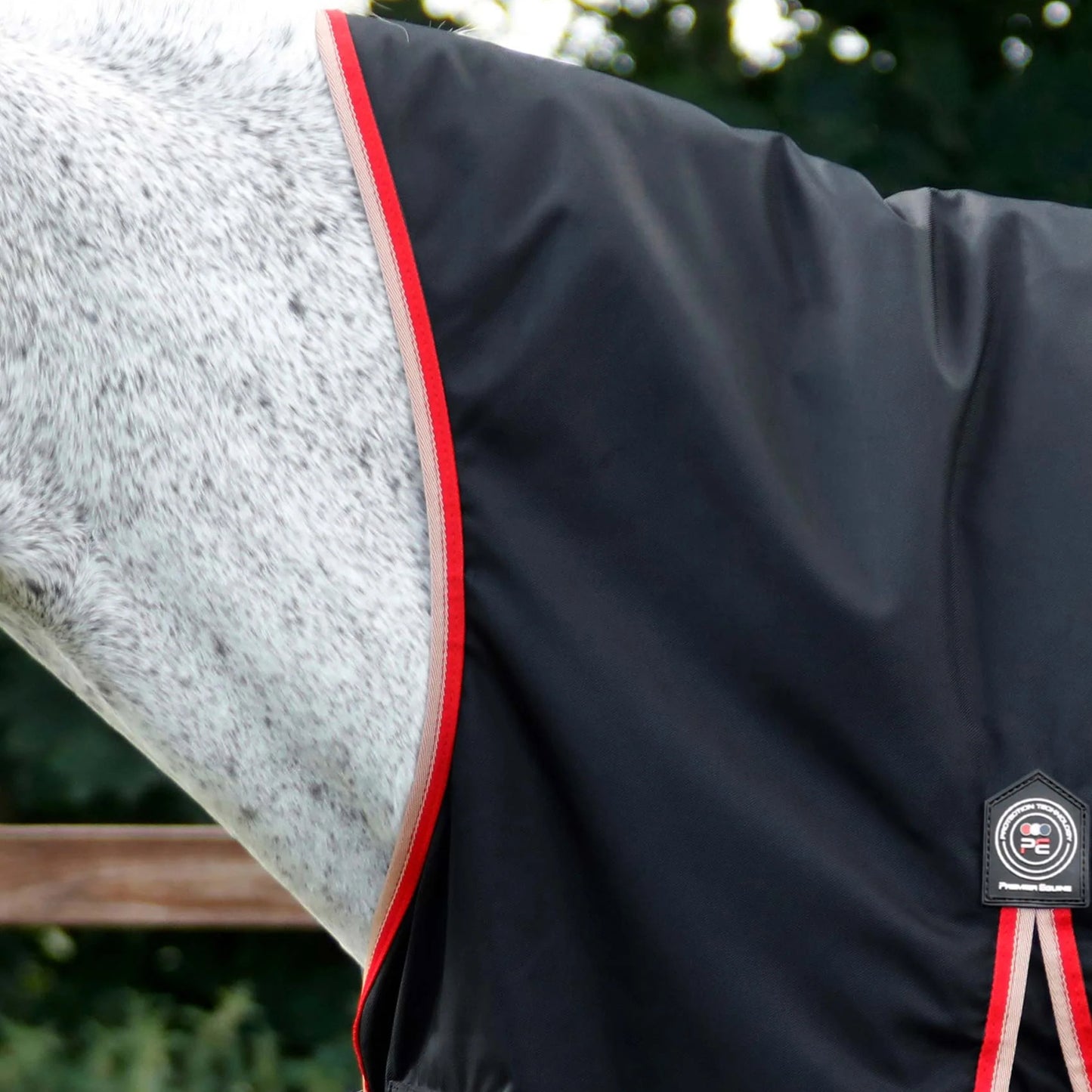 Couverture Cheval Buster Hardy 100g Demi-Cou – Imperméable et Chaude