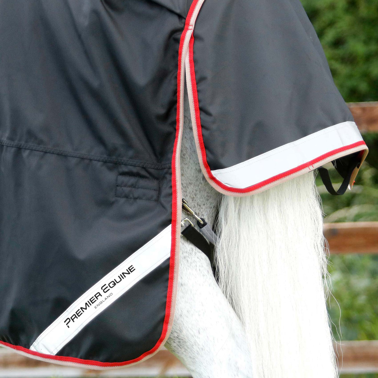 Couverture Cheval Buster Hardy 100g Demi-Cou – Imperméable et Chaude
