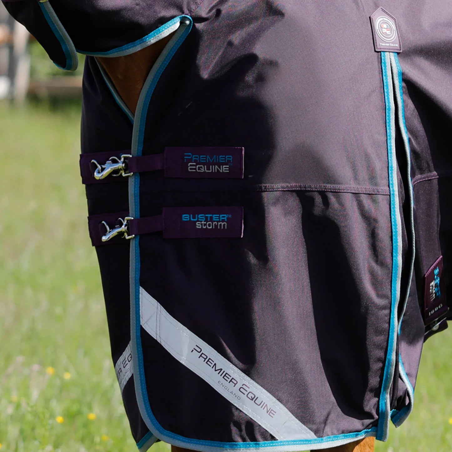 Couverture Buster Storm 100g Imperméable Nylon Balistique 840D avec Couvre-Cou | Premier Equine