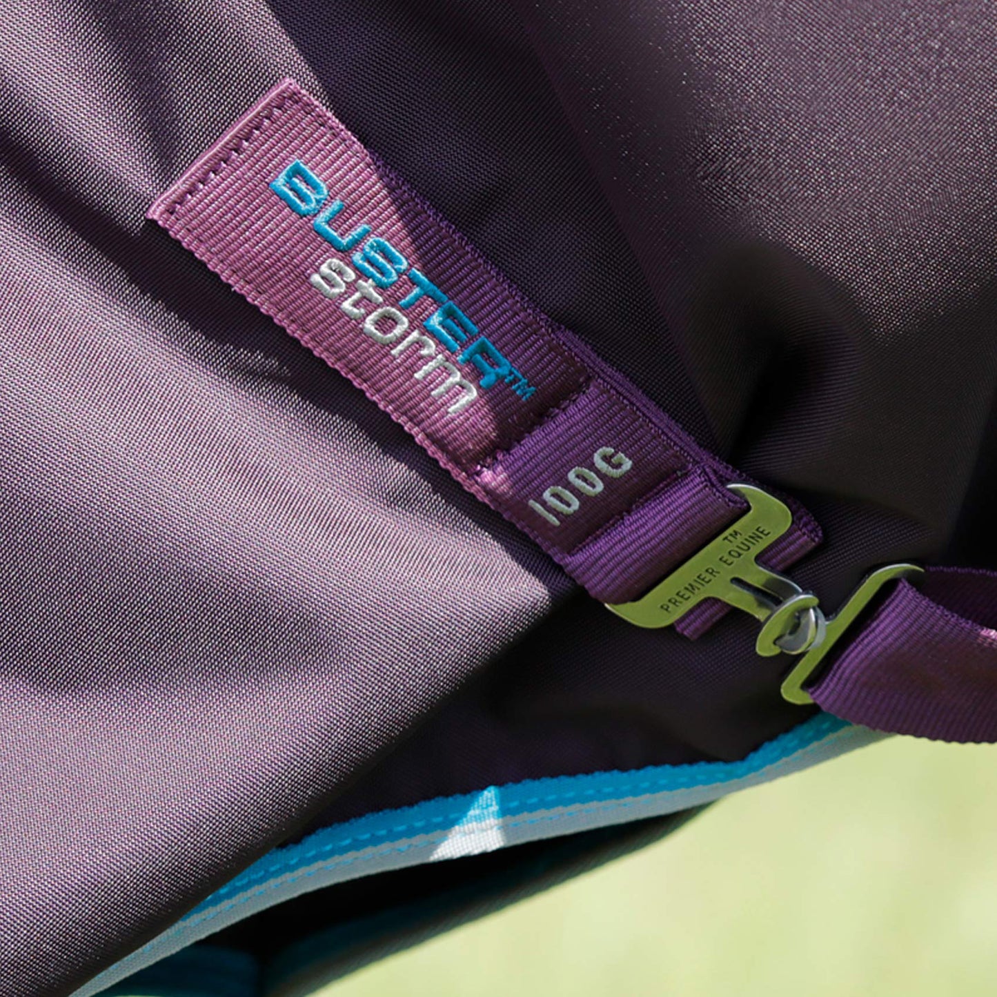 Couverture Buster Storm 100g Imperméable Nylon Balistique 840D avec Couvre-Cou | Premier Equine