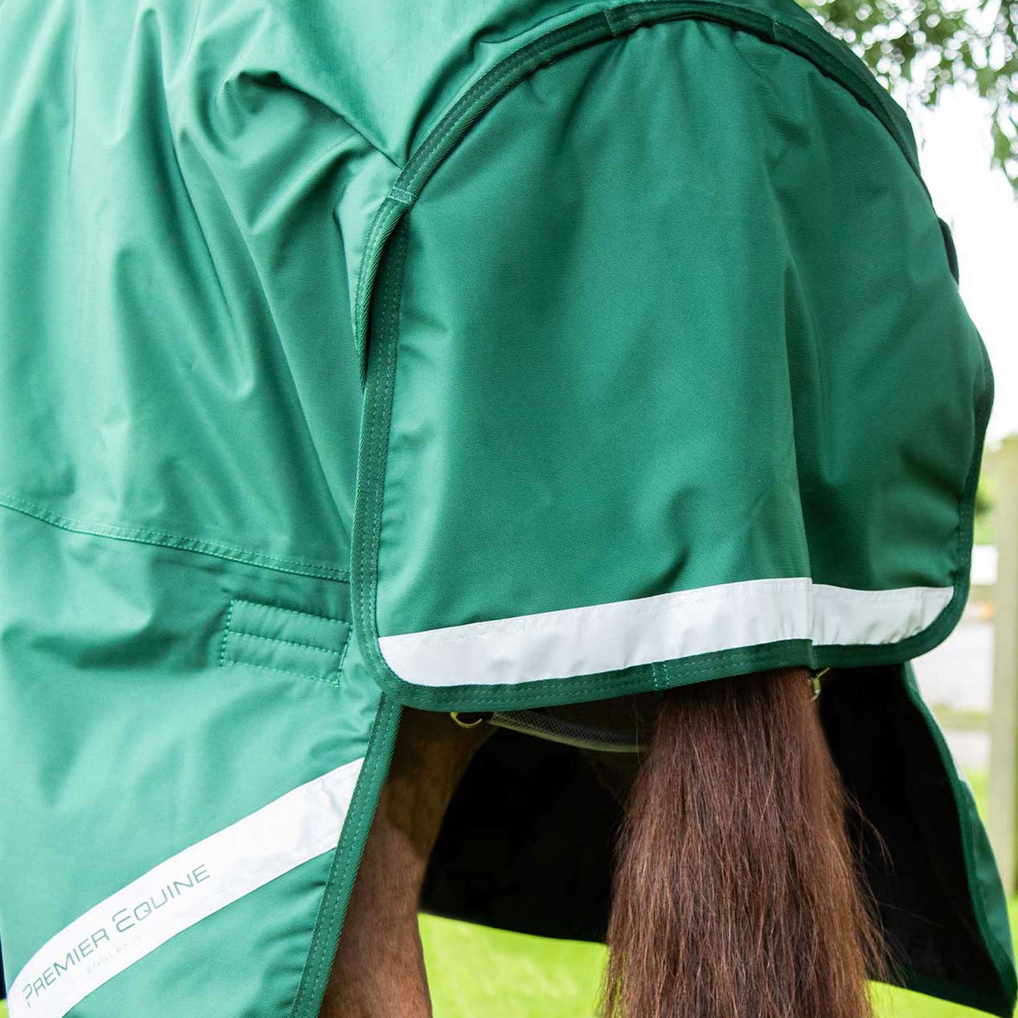 Couverture Buster Storm 220g Imperméable Nylon Balistique 840D avec Couvre-Cou | Premier Equine