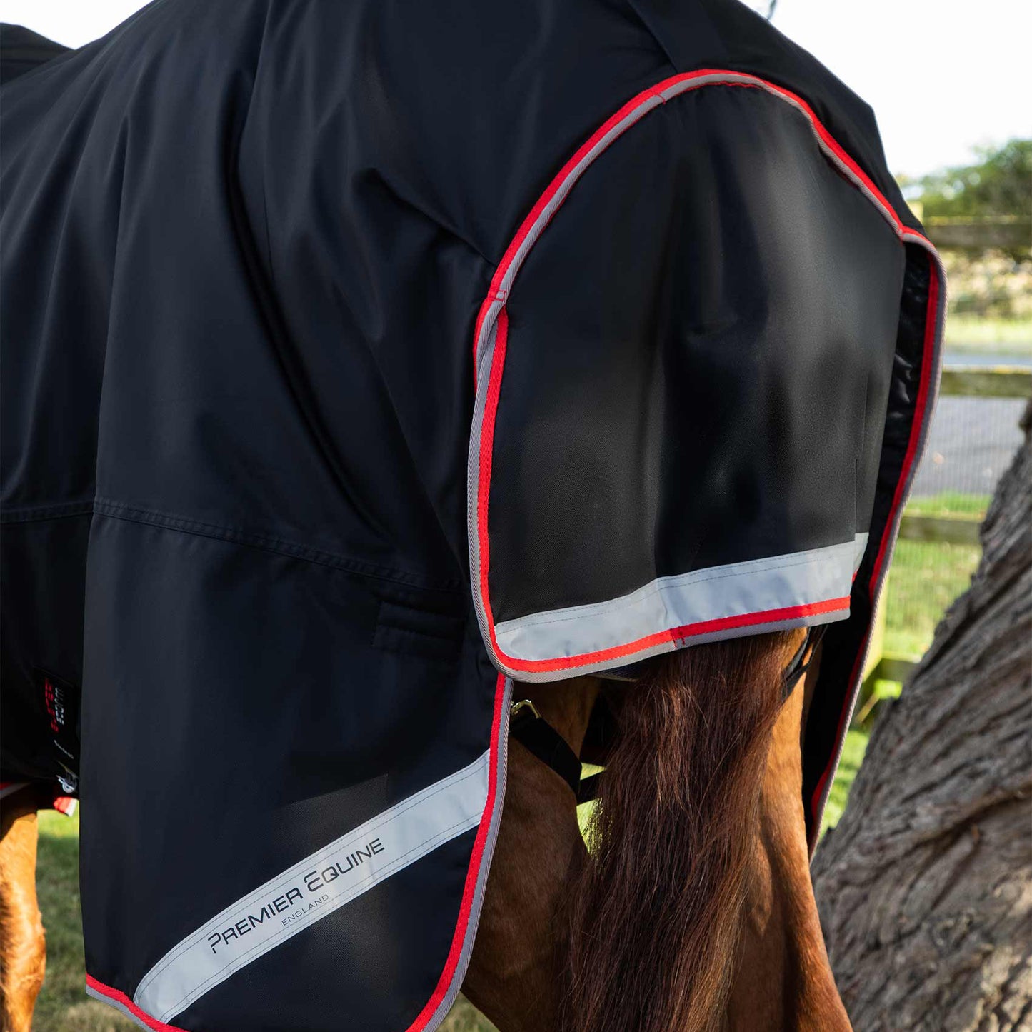 Couverture Buster Storm 400g Combo Imperméable Nylon Balistique 840D avec Couvre-Cou | Premier Equine