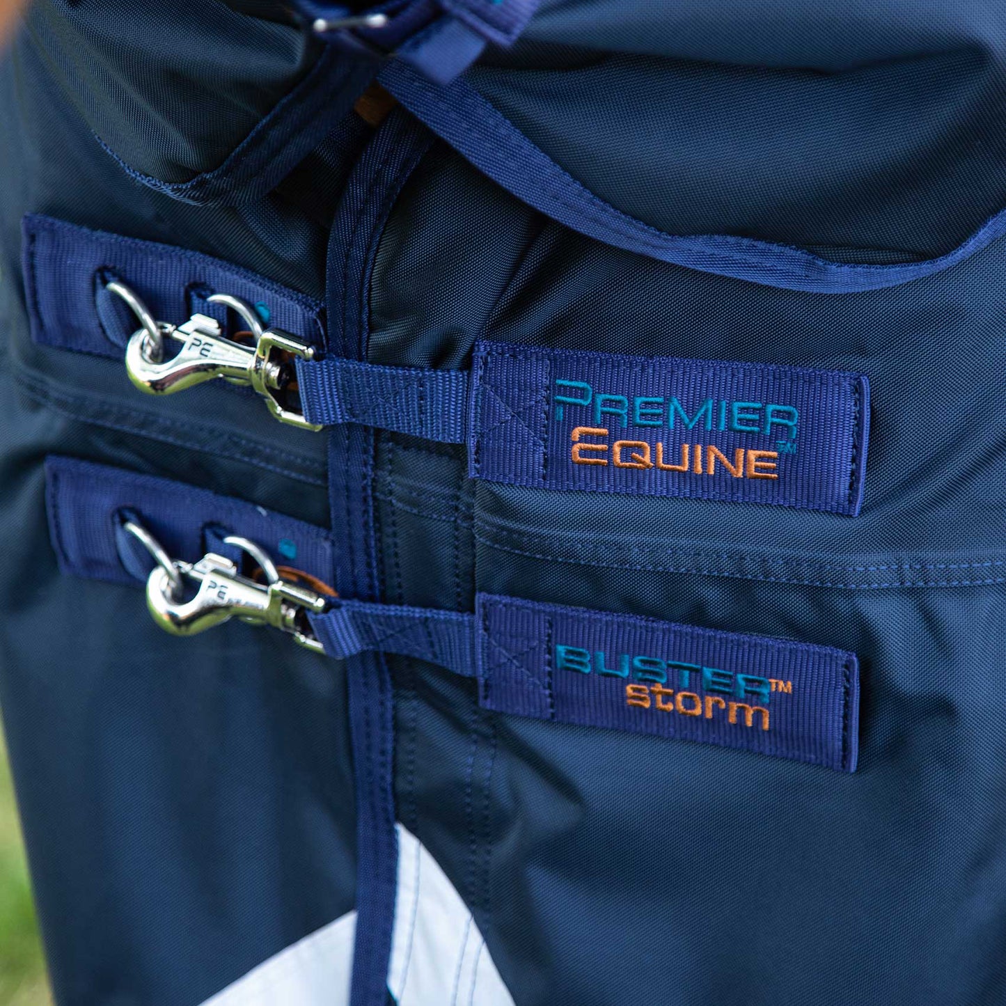 Couverture Buster Storm 420g Combo Imperméable Nylon Balistique 840D avec Couvre-Cou | Premier Equine