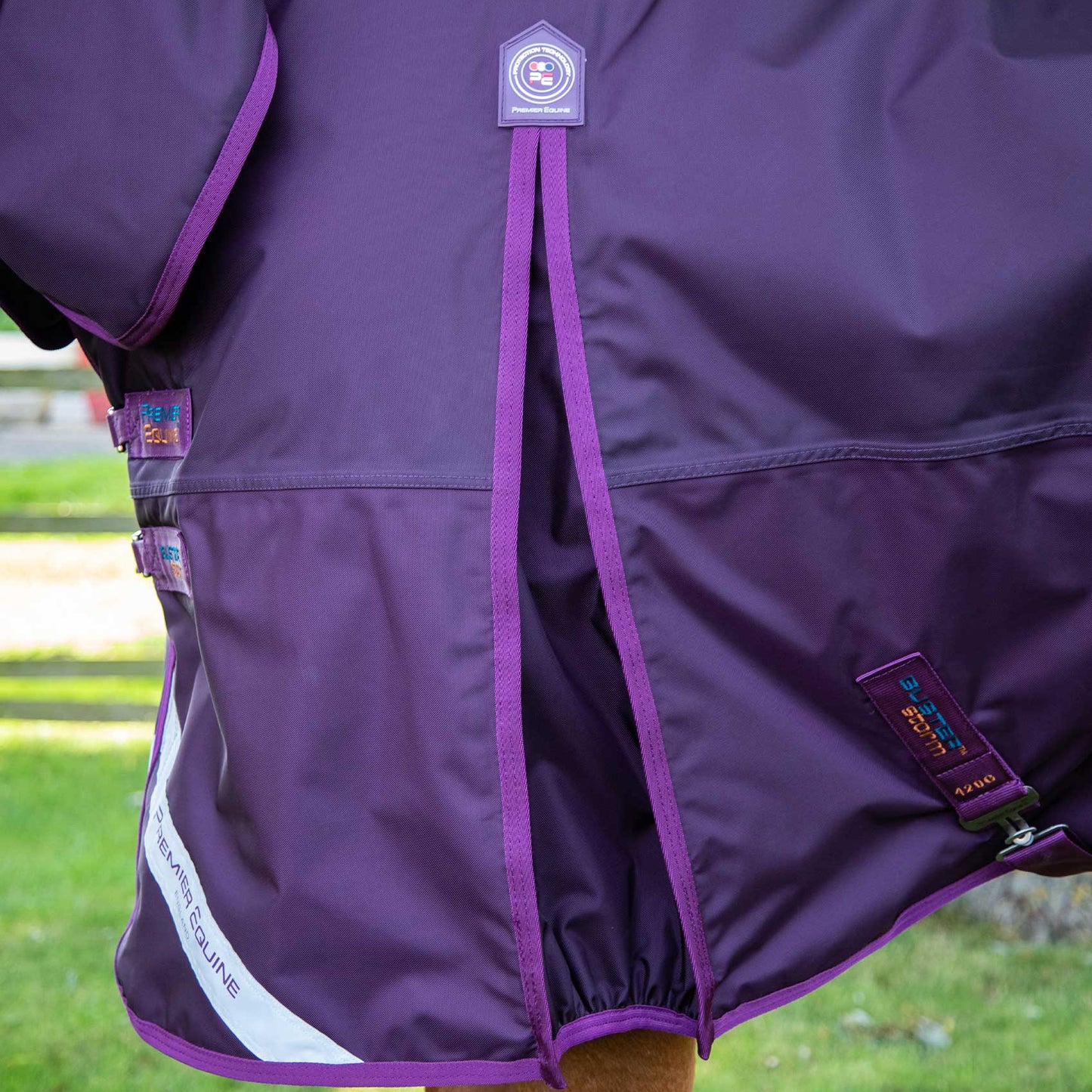 Couverture Buster Storm 420g Combo Imperméable Nylon Balistique 840D avec Couvre-Cou | Premier Equine