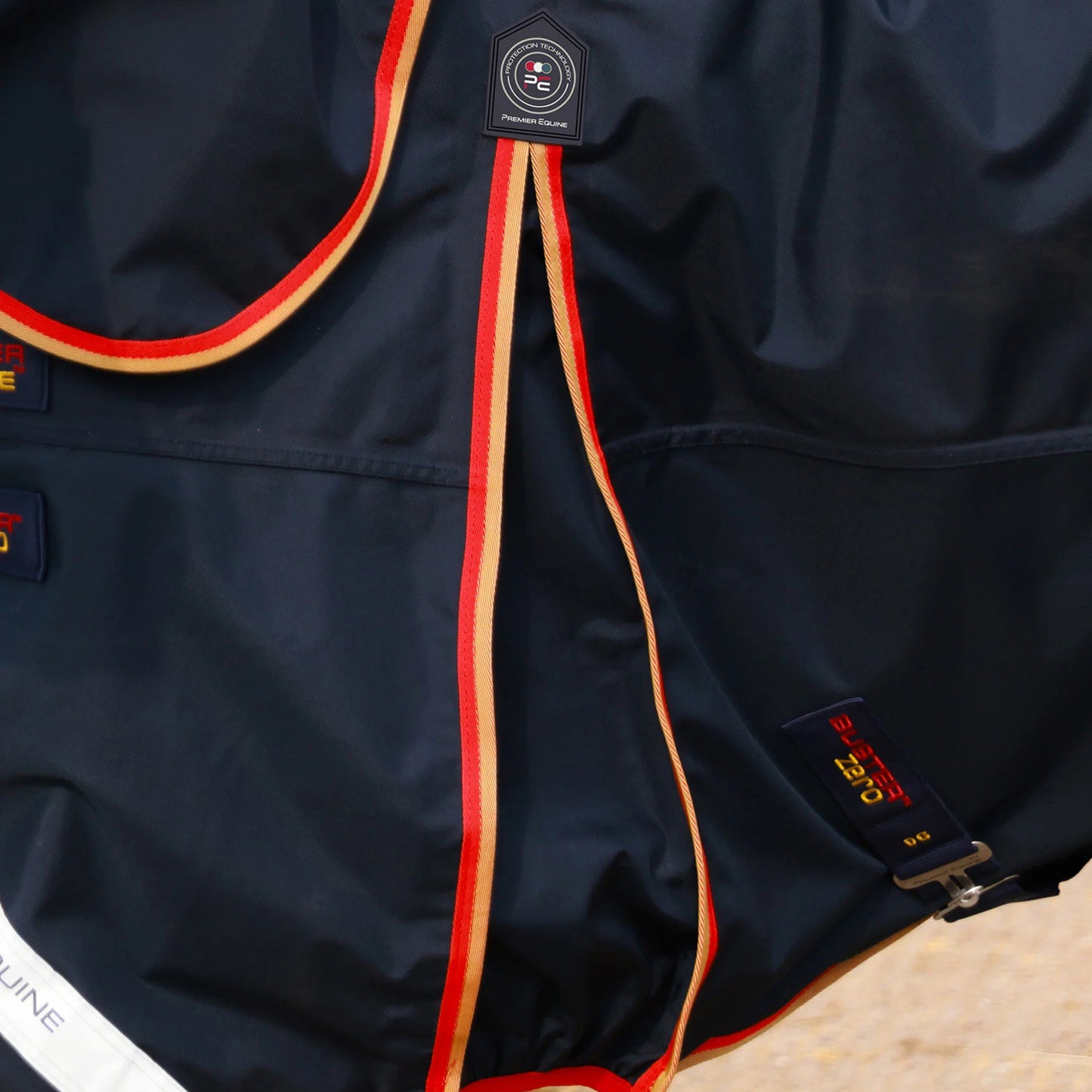 Couverture Buster Zero 0g Imperméable Nylon Balistique 840D | Premier Equine
