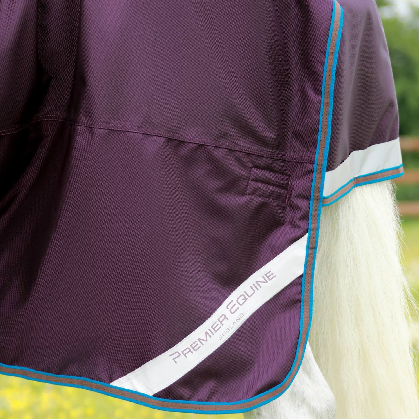 Couverture Titan 200g Premier Equine avec Couvre Cou - Imperméable & Respirante