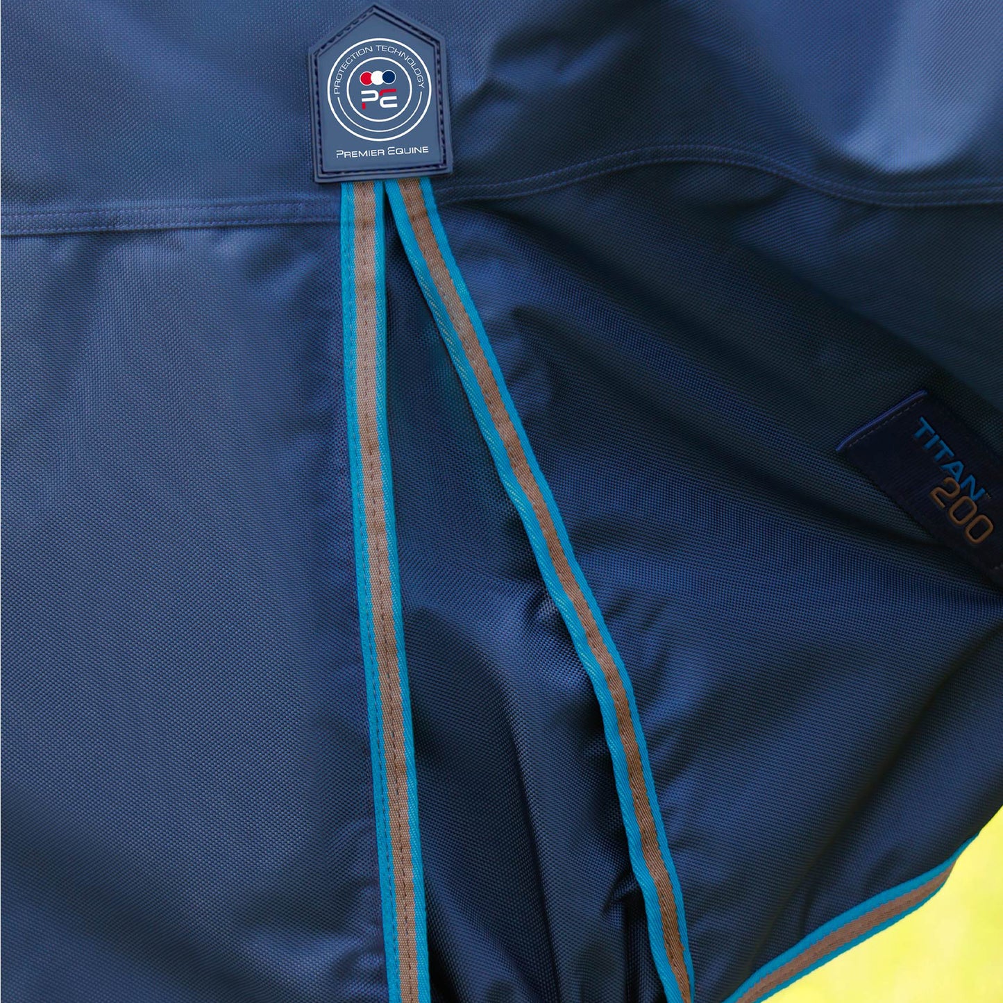 Couverture Titan 200g Premier Equine avec Couvre Cou - Imperméable & Respirante