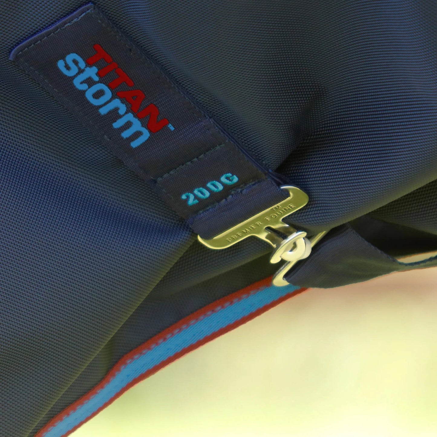 Couverture Titan Storm 200g Premier Equine avec Couvre-Cou – Protection Hivernale Cheval