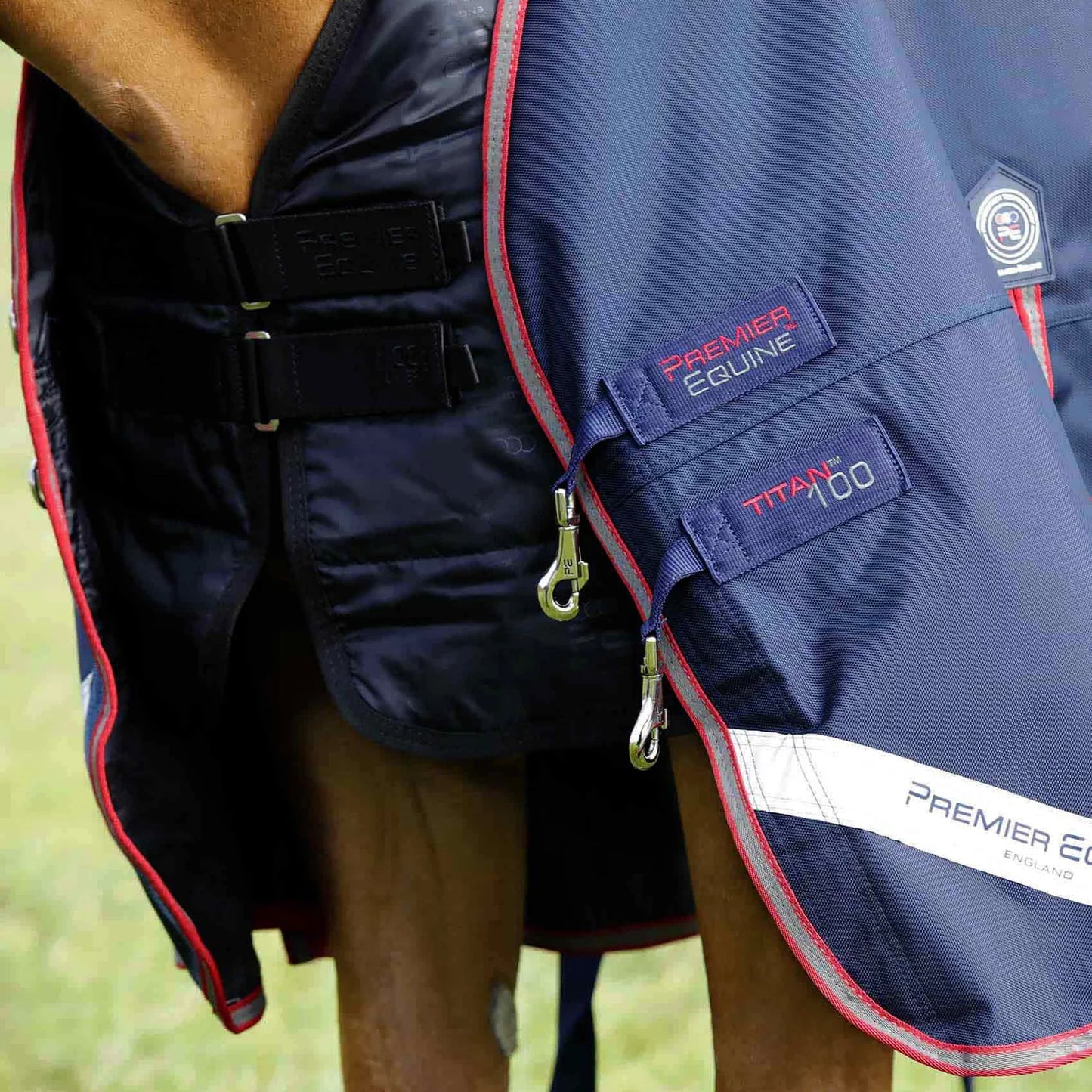 Couverture Titan Trio 4 en 1 Premier Equine – Système Modulaire Imperméable et Respirant