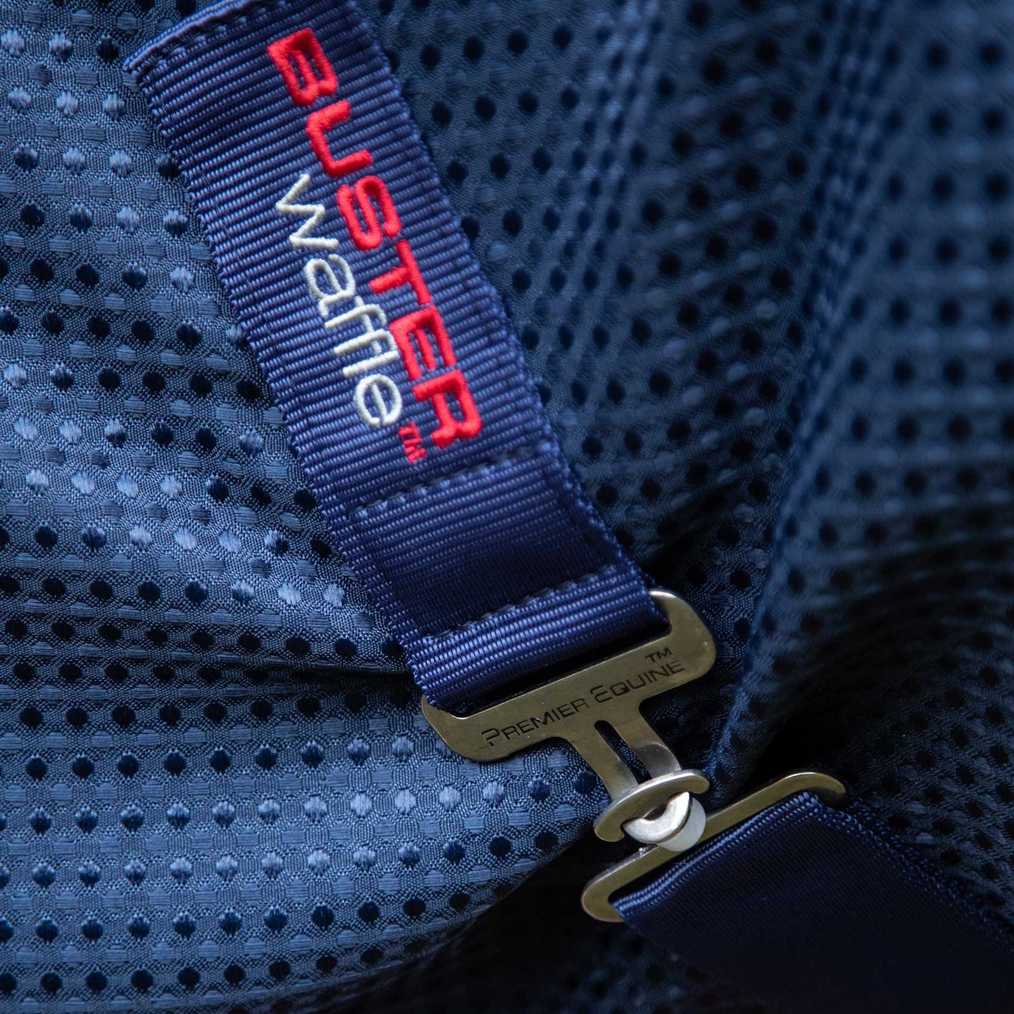 Couverture Séchante Premier Equine Buster Waffle – Refroidissement Rapide et Confort Optimal pour Chevaux