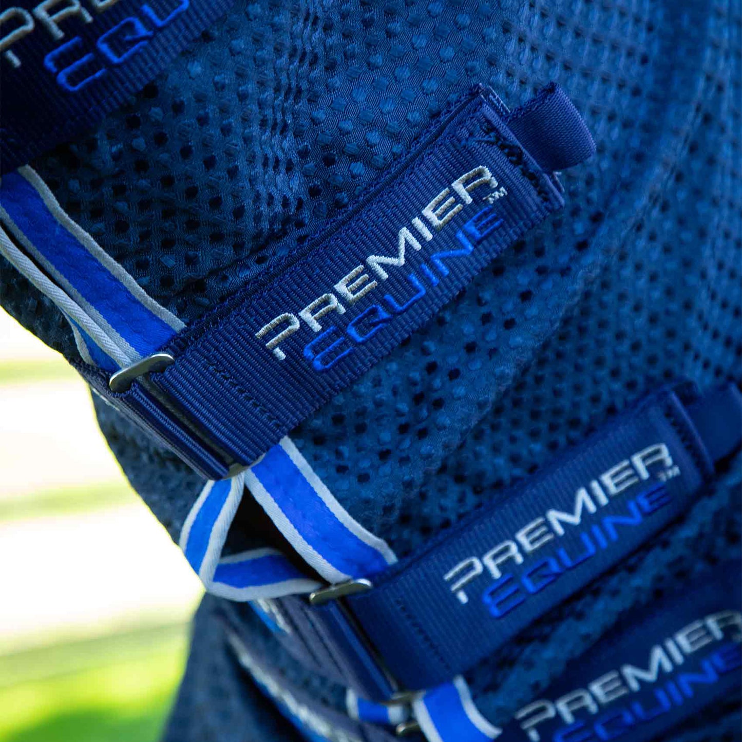 Couverture Séchante Combo Premier Equine Buster Waffle – Confort et Refroidissement Optimaux avec Couvre-Cou Intégré