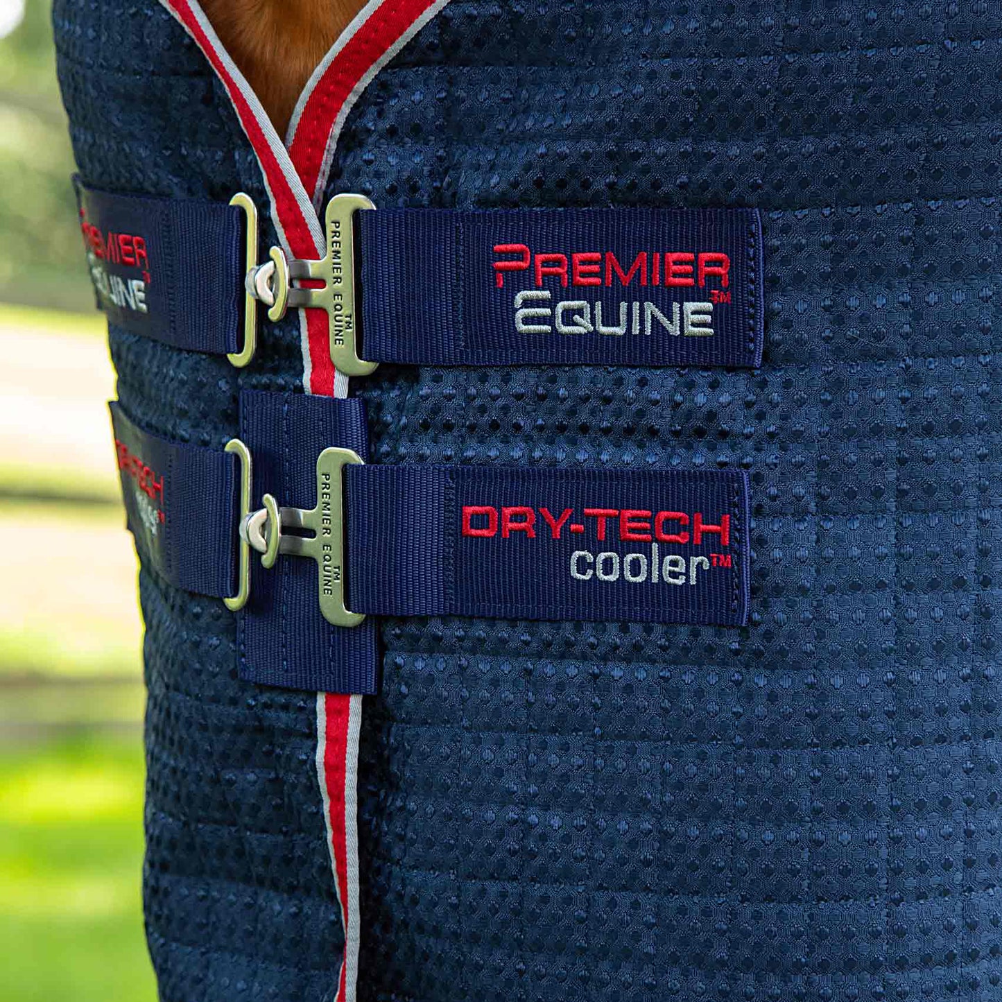 Couverture Séchante Premier Equine Dry Tech – Technologie Avancée pour un Séchage Rapide et Confort Optimal