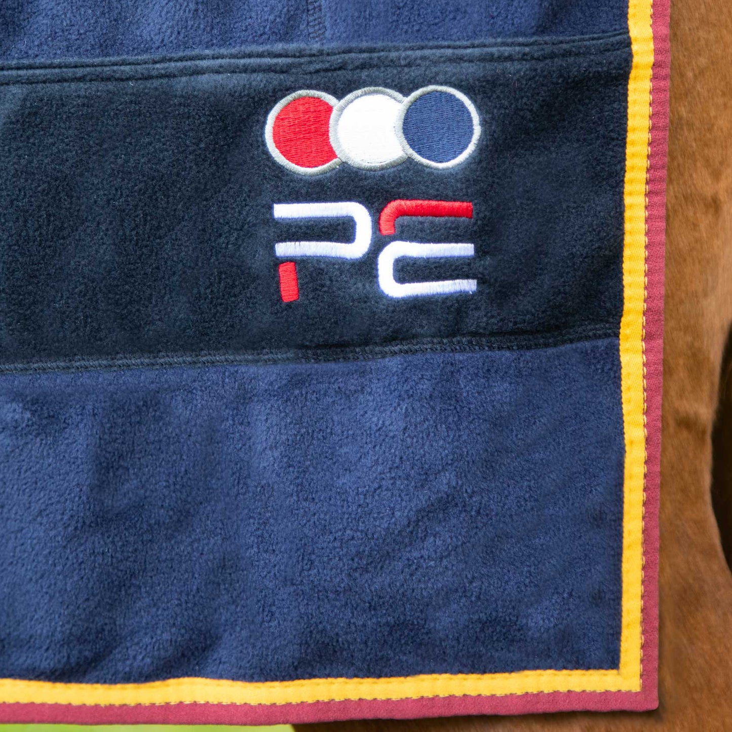 Couverture Séchante Buster Continental Edition Premier Equine – Polaire anti-boulochage 280g pour cheval