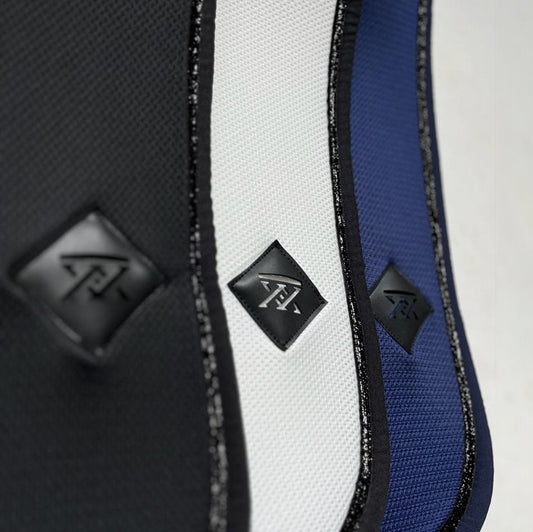 Tapis de Selle Oxxer Mesh Pailleté – Respirant, Léger et Brillant