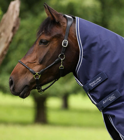 Couverture d’extérieur Akoni 100 g avec couvre-cou classique – Premier Equine