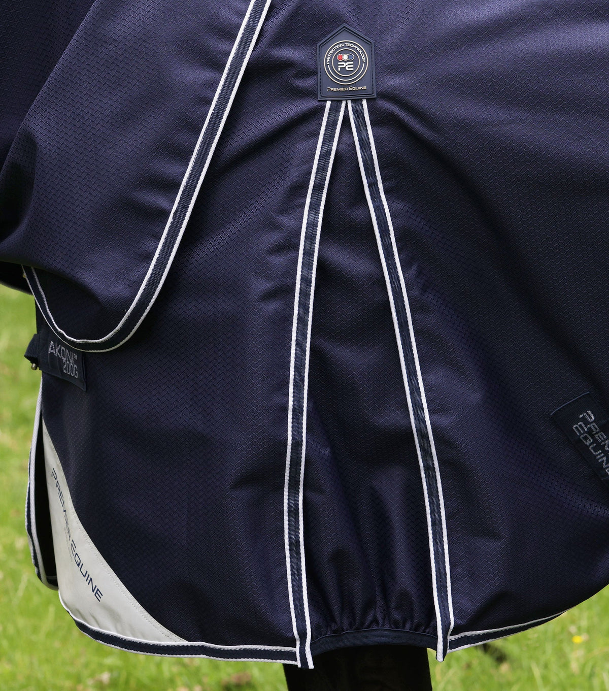 Couverture d’extérieur Akoni 200 g avec couvre-cou classique – Premier Equine