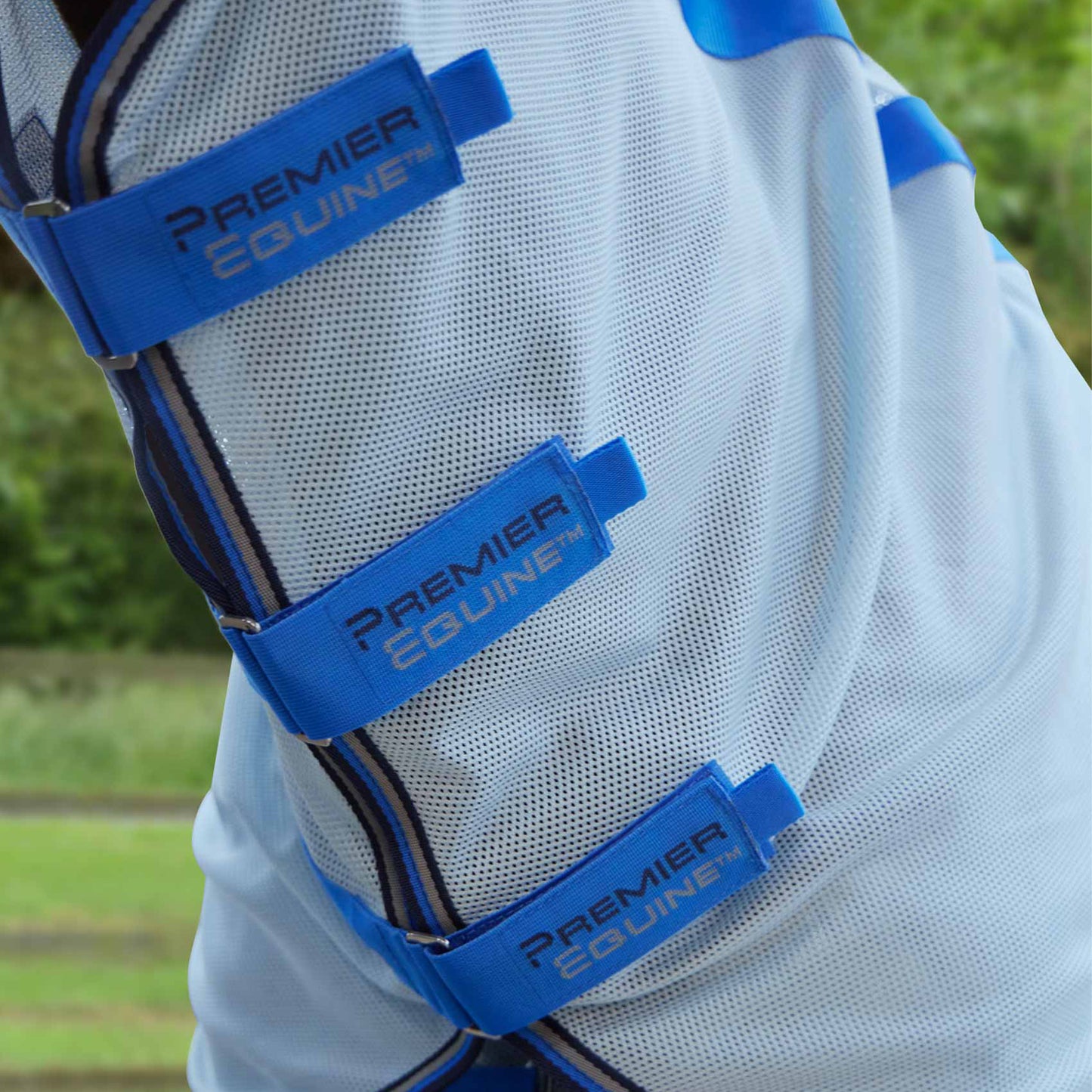 Couverture anti-mouches Bug Buster Premier Equine – Protection UV et insectes pour cheval