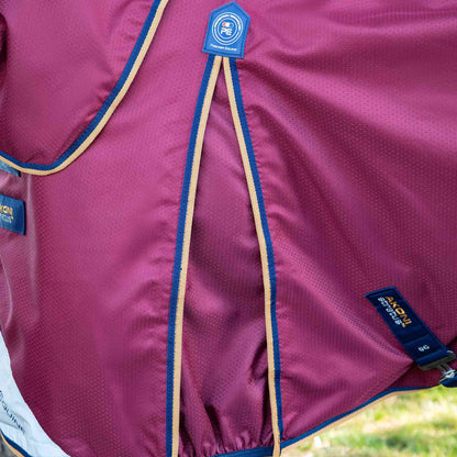 Couverture Akoni 0g avec Couvre-Cou Imperméable Polyester 600D Respirante | Premier Equine