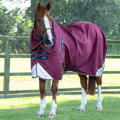 Couverture Akoni 0g avec Couvre-Cou Imperméable Polyester 600D Respirante | Premier Equine