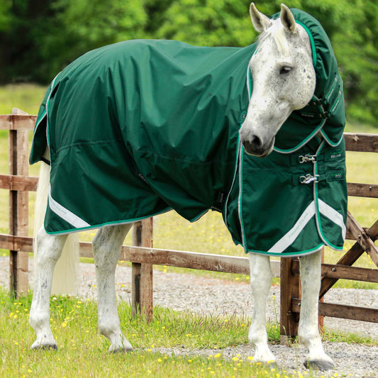 Couverture Buster 200g Imperméable Nylon Balistique 840D avec Couvre-Cou Snug-Fit | Premier Equine