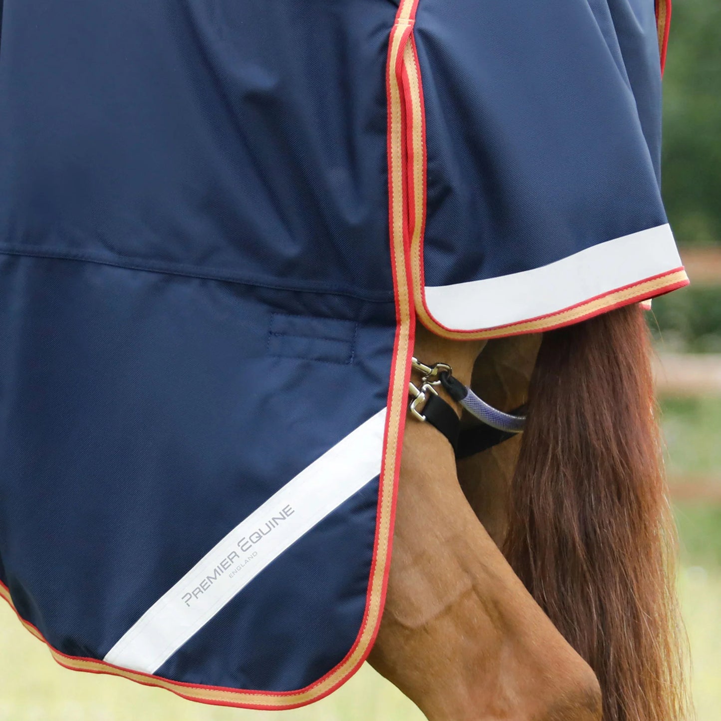Couverture Titan Storm 450g Premier Equine avec Couvre-Cou – Ultra Chaleur Cheval