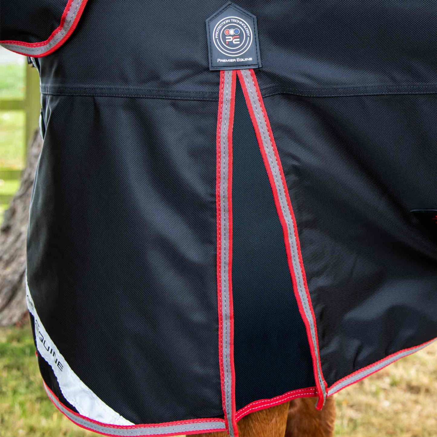 Couverture Titan Trio 4 en 1 Premier Equine – Système Modulaire Imperméable et Respirant