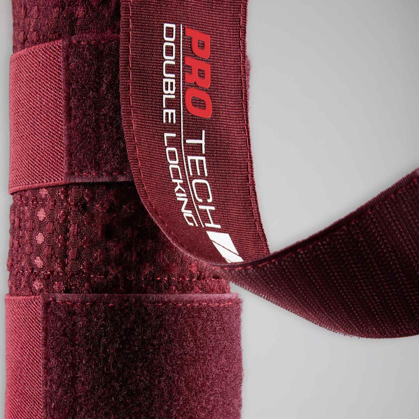 Protège-queue matelassé en nid d’abeille Premier Equine avec double fermeture Velcro