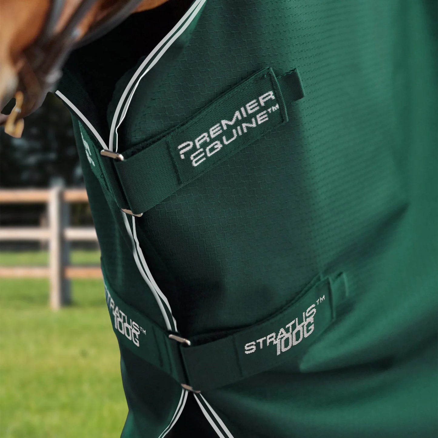 Couverture Cheval Imperméable 600D 100g Stratus Premier Equine avec Couvre-cou