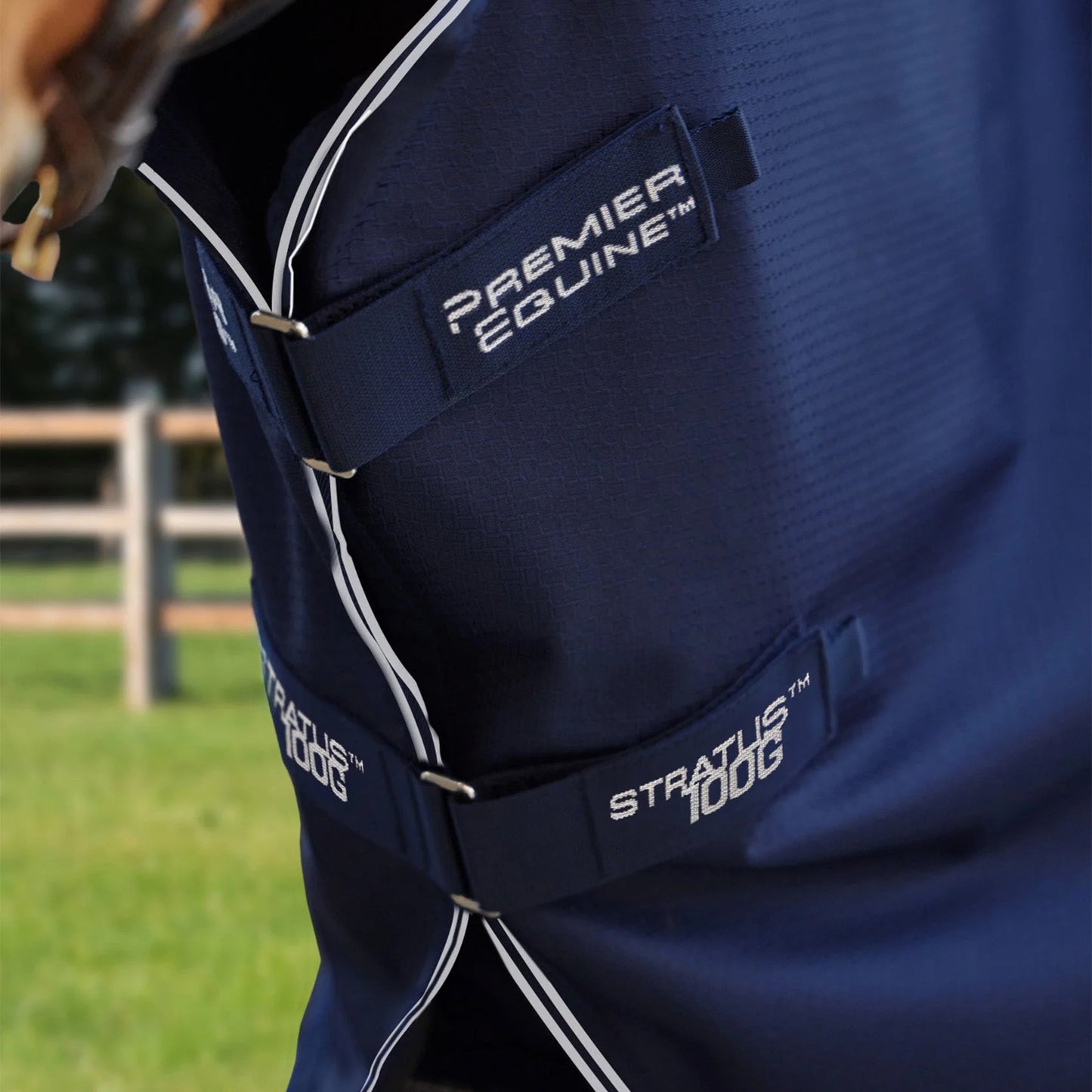 Couverture Cheval Imperméable 600D 100g Stratus Premier Equine avec Couvre-cou