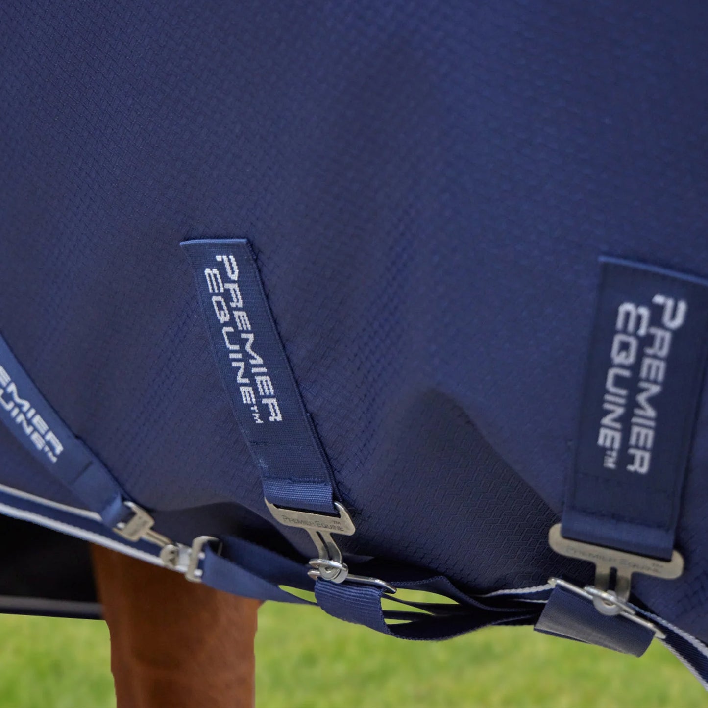 Couverture d’extérieur Stratus 600D série 200 g avec couvre-cou classique - Premier Equine