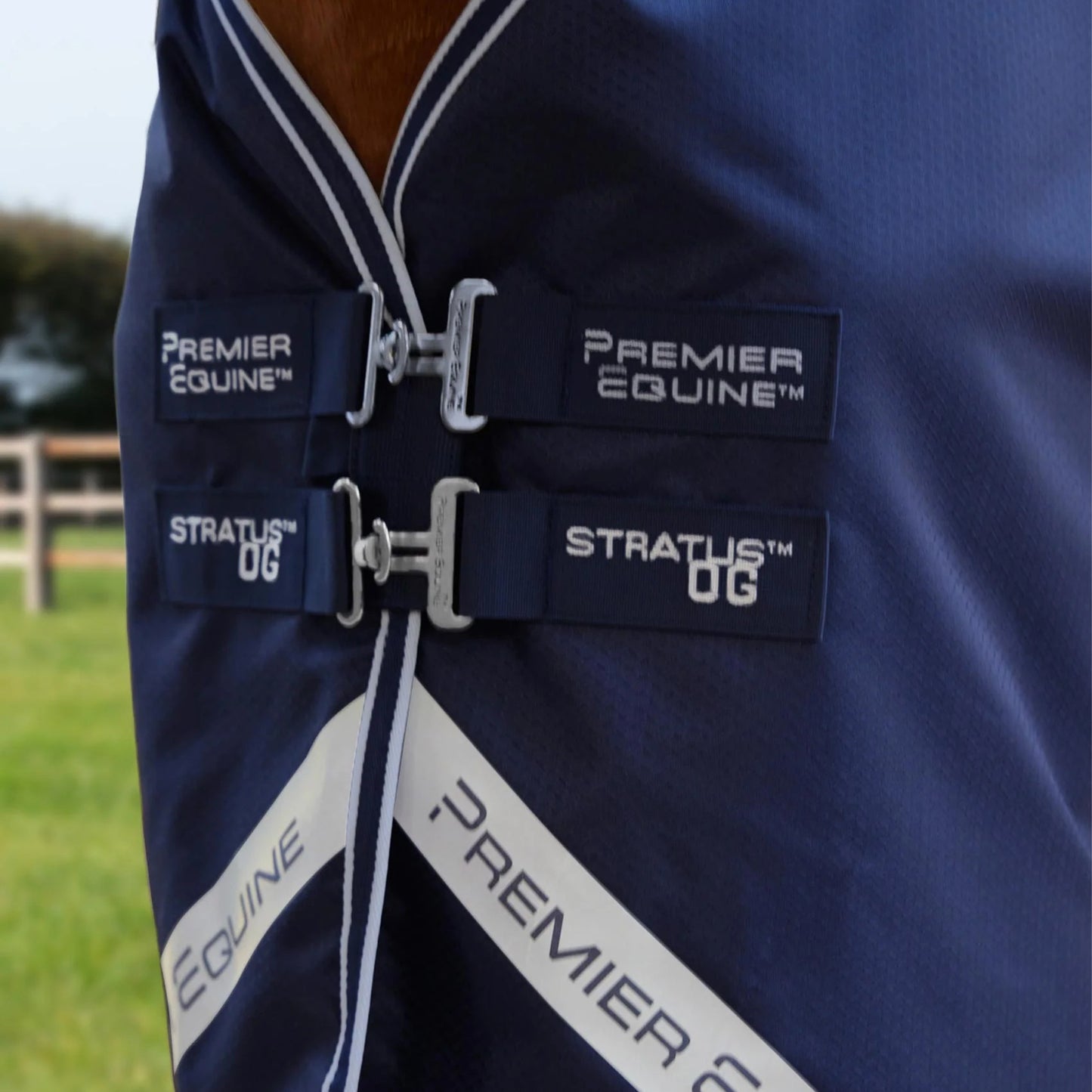 Couverture Stratus 0g Premier Equine – Imperméable, Respirante et Durable