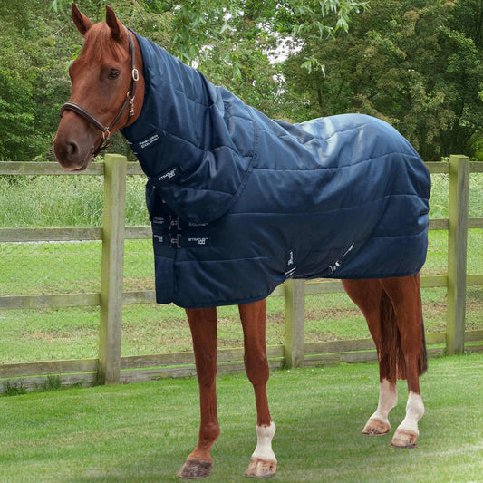 Couverture d’écurie Stratus 100g avec Couvre-Cou Premier Equine – Polyester Ripstop 420D Respirant et Confortable