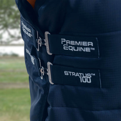 Couverture d’écurie Stratus 100g avec Couvre-Cou Premier Equine – Polyester Ripstop 420D Respirant et Confortable
