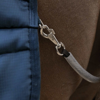 Couverture d’écurie Stratus 200g avec couvre-cou 420D – Protection chaude et respirante Premier Equine