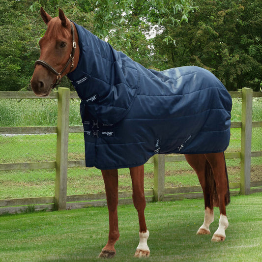 Couverture d’écurie Stratus 400g avec couvre-cou 420D – Isolation thermique et confort Premier Equine